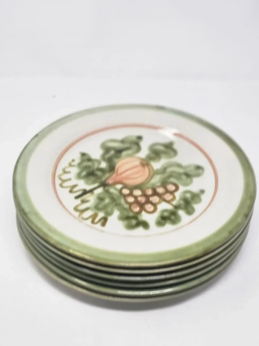 John B Taylor Louisville Stoneware Harvest Pear and Grapes 10 inch Set of 6 Plat